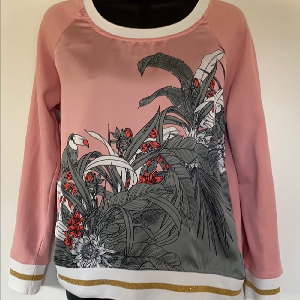 Sportelle sweater pink tropical themed
